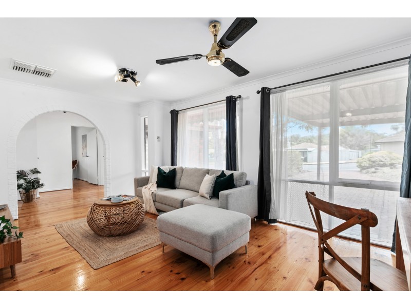 121 Adams Road, Trott Park SA 5158