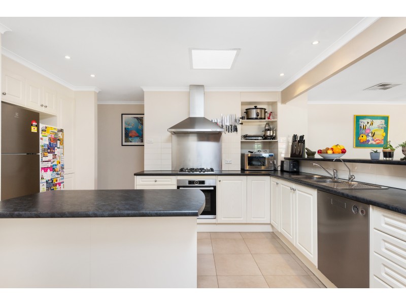 7 Warawee Place, Hallett Cove SA 5158