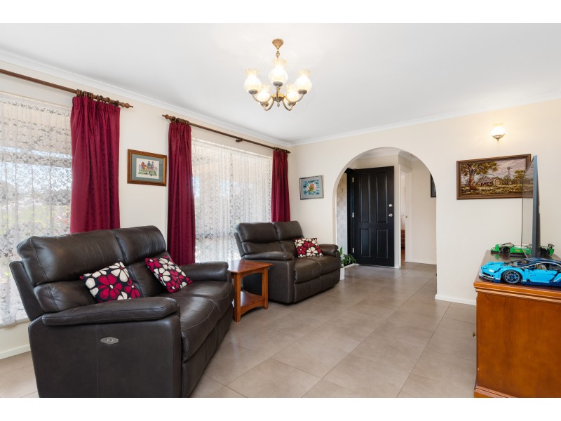 7 Warawee Place, Hallett Cove SA 5158