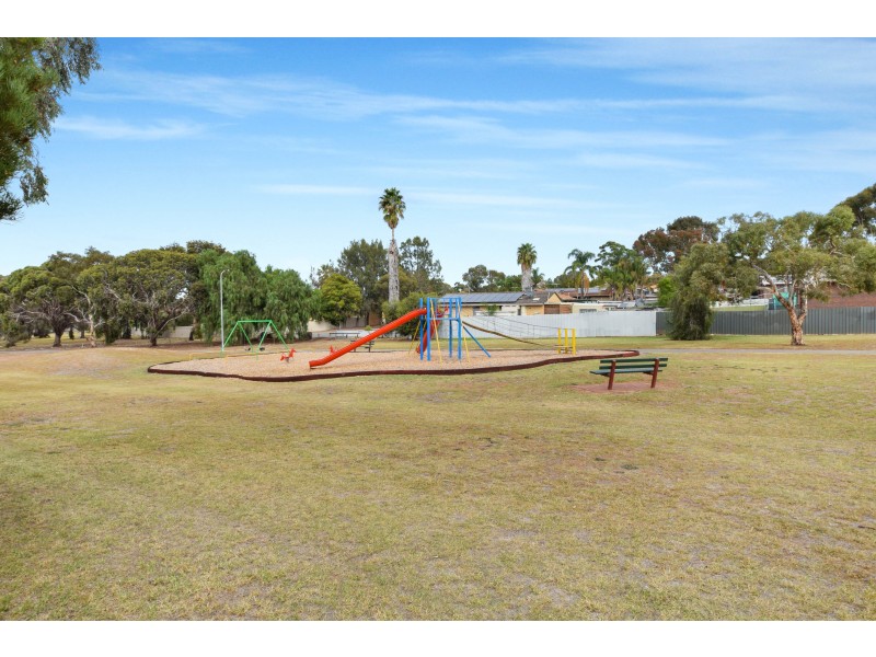 28 Itala Crescent, Hackham West SA 5163