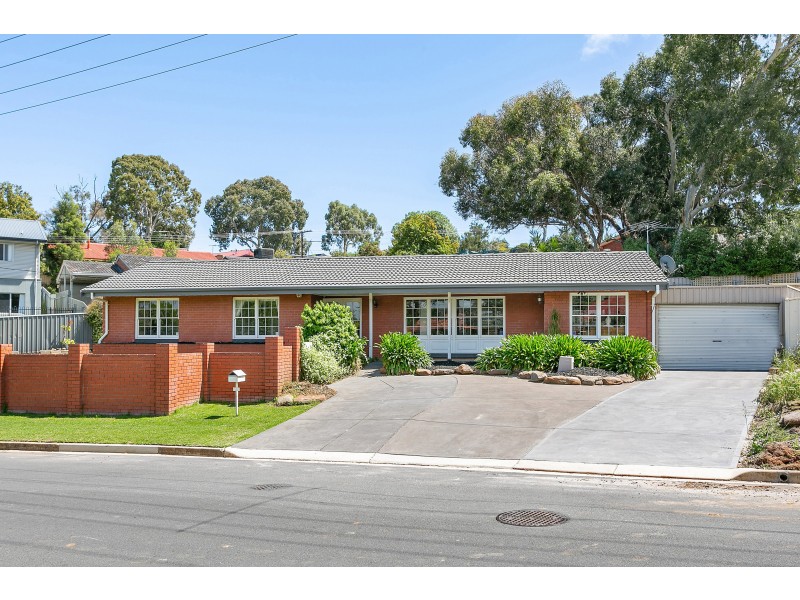 15 Jarrad Road, Happy Valley SA 5159