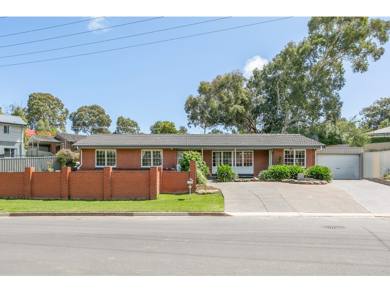 15 Jarrad Road, Happy Valley SA 5159