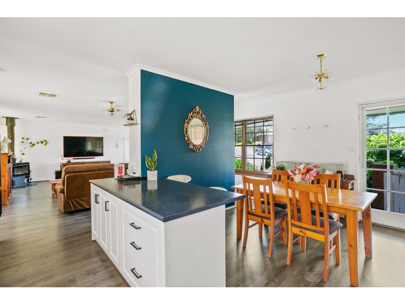 15 Jarrad Road, Happy Valley SA 5159