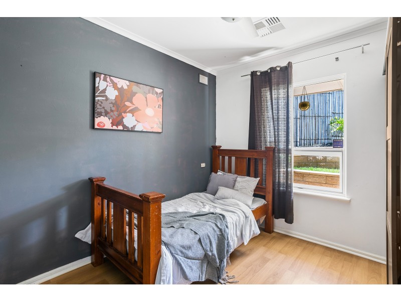 15 Jarrad Road, Happy Valley SA 5159