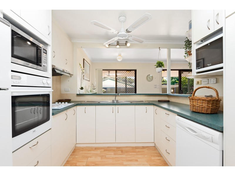 141 Perry Barr Road, Hallett Cove SA 5158