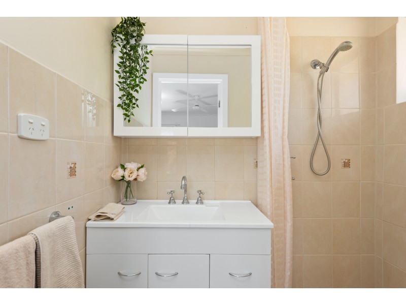 141 Perry Barr Road, Hallett Cove SA 5158
