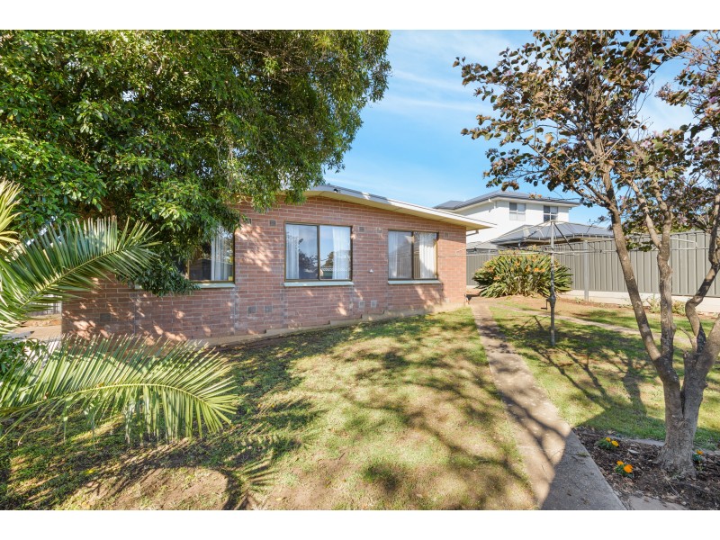 62 Hunter Road, Christies Beach SA 5165
