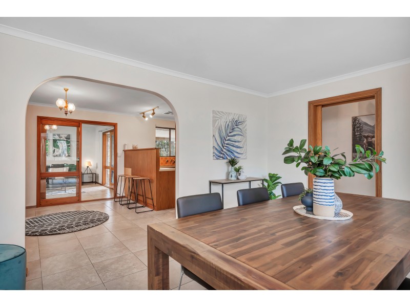 18 Purelli Avenue, Fairview Park SA 5126