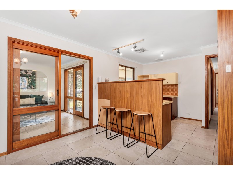 18 Purelli Avenue, Fairview Park SA 5126