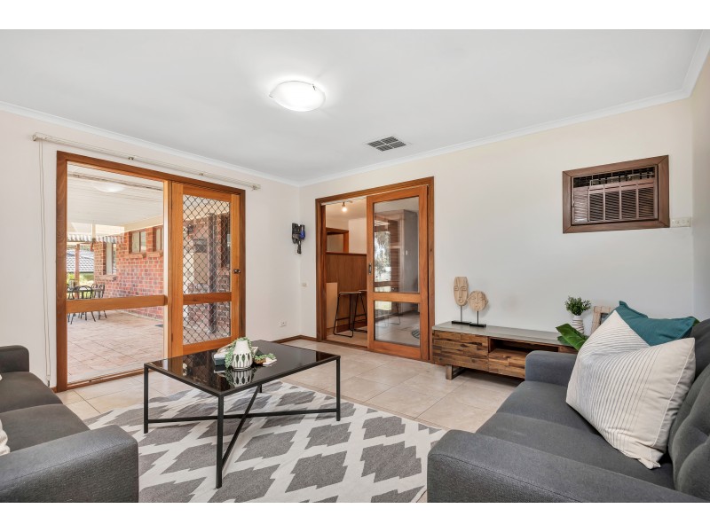 18 Purelli Avenue, Fairview Park SA 5126