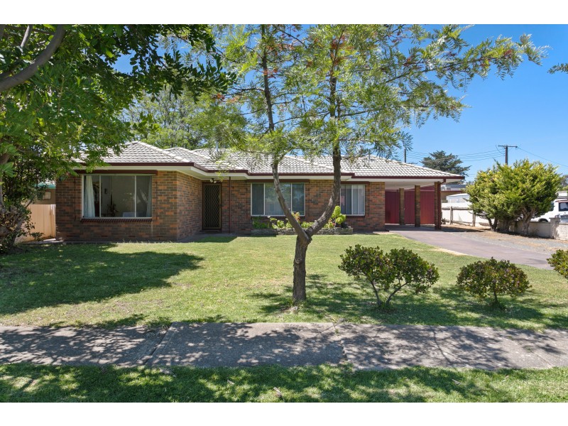 18 Barbara Avenue, Morphett Vale SA 5162