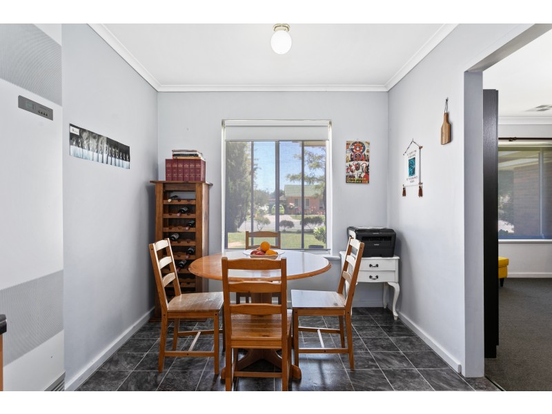 18 Barbara Avenue, Morphett Vale SA 5162