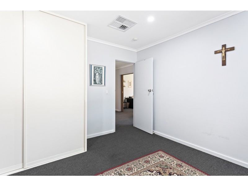 18 Barbara Avenue, Morphett Vale SA 5162