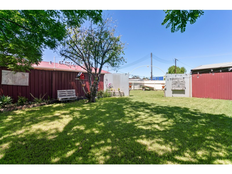 18 Barbara Avenue, Morphett Vale SA 5162