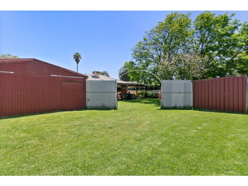 18 Barbara Avenue, Morphett Vale SA 5162