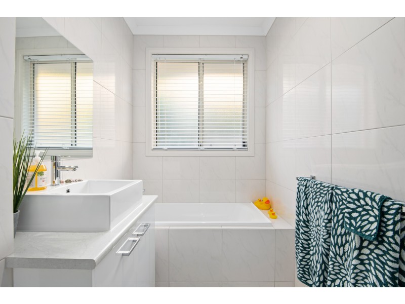 2 Nurlo Road, Noarlunga Downs SA 5168