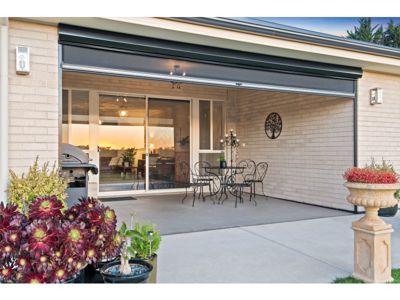 2 Nurlo Road, Noarlunga Downs SA 5168