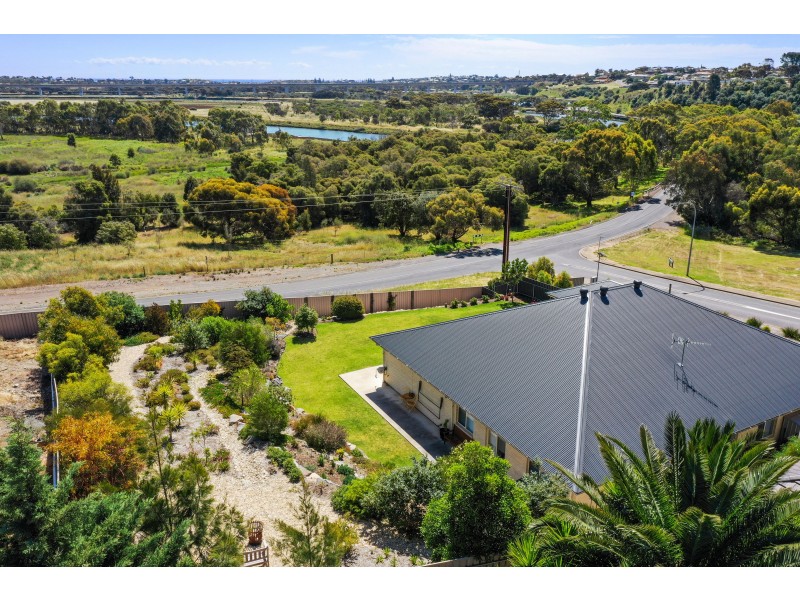 2 Nurlo Road, Noarlunga Downs SA 5168