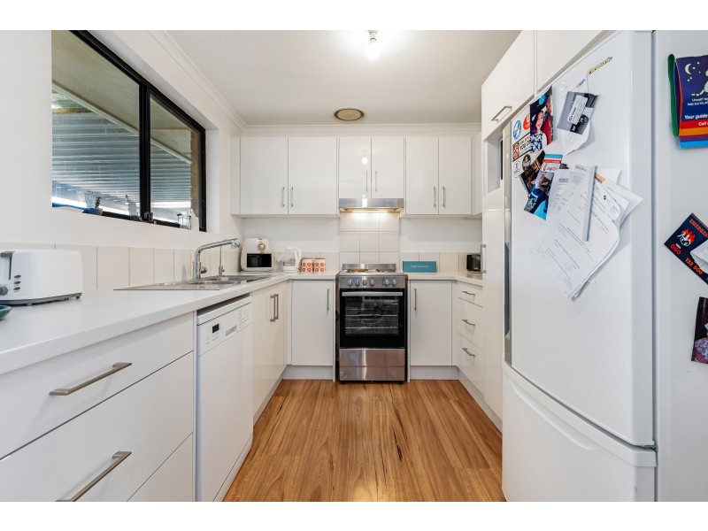 1 Byron Court, Huntfield Heights SA 5163