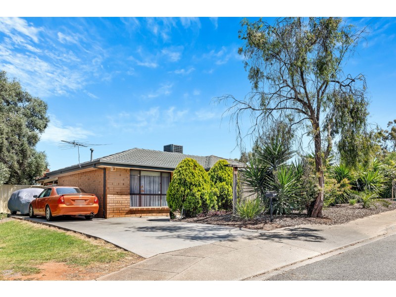 1 Byron Court, Huntfield Heights SA 5163