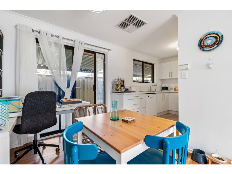 1 Byron Court, Huntfield Heights SA 5163