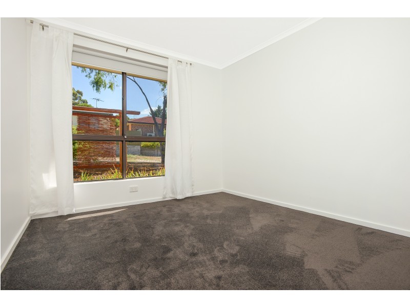 1 Byron Court, Huntfield Heights SA 5163