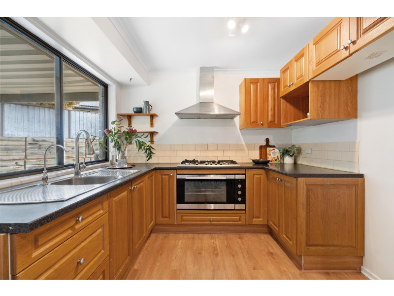5 Bovard Court, Trott Park SA 5158