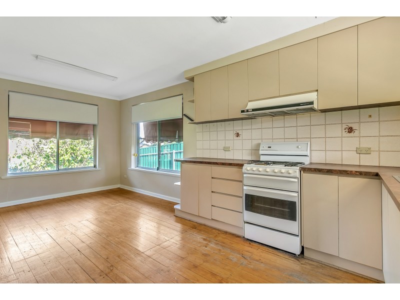 7 Richard Avenue, Hackham SA 5163