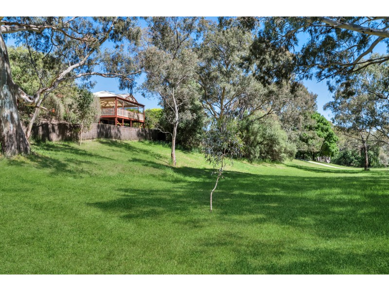 36 The Parkway, Aberfoyle Park SA 5159