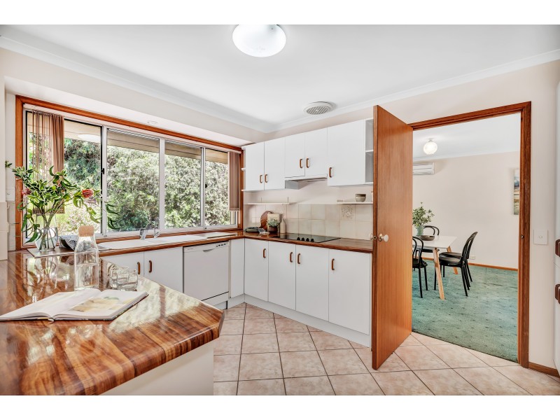 36 The Parkway, Aberfoyle Park SA 5159