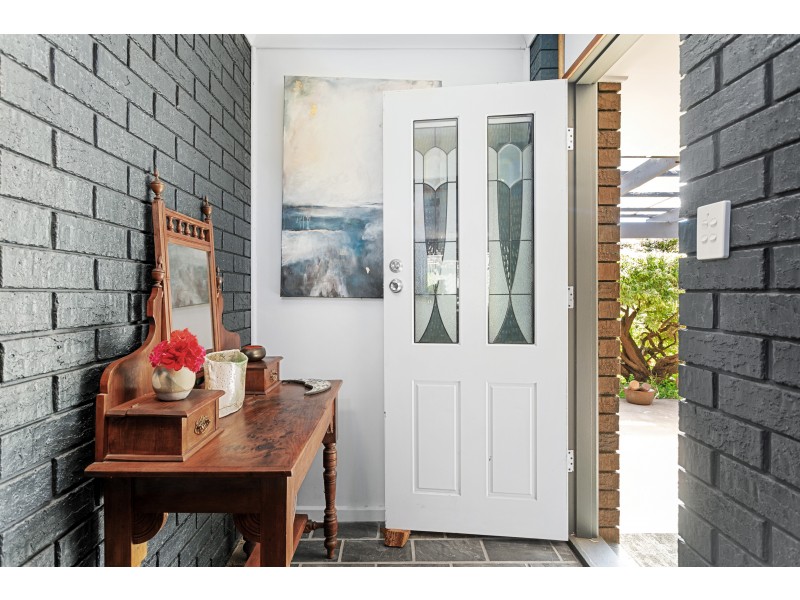 7 Stanbury Avenue, Happy Valley SA 5159