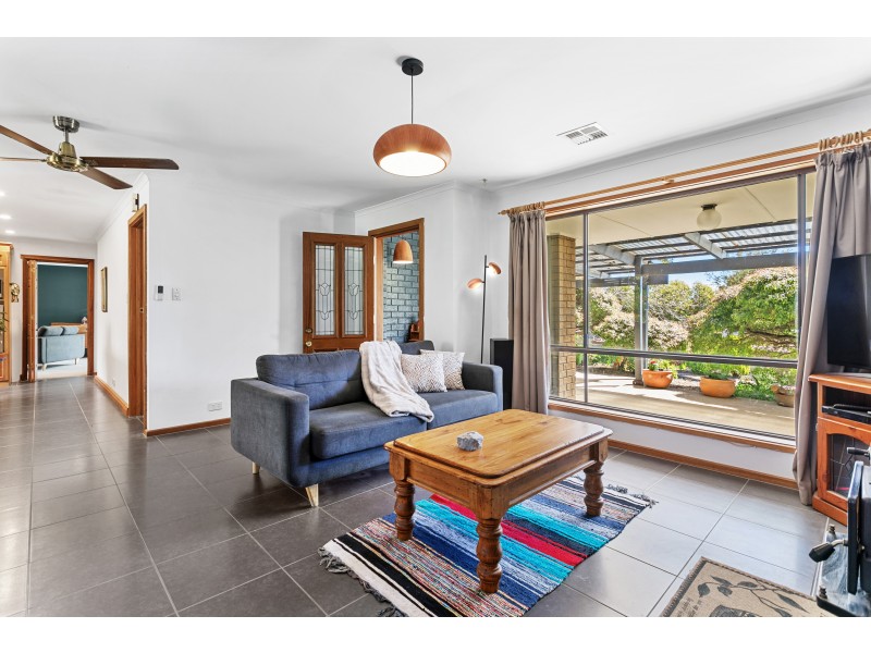7 Stanbury Avenue, Happy Valley SA 5159