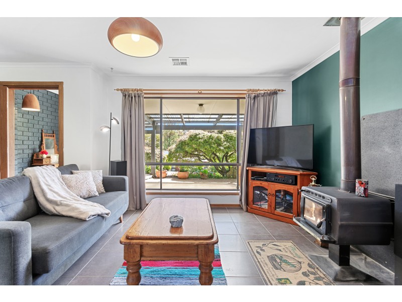 7 Stanbury Avenue, Happy Valley SA 5159