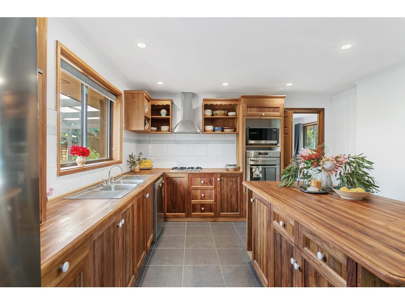 7 Stanbury Avenue, Happy Valley SA 5159