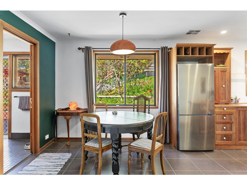 7 Stanbury Avenue, Happy Valley SA 5159