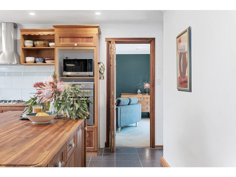 7 Stanbury Avenue, Happy Valley SA 5159