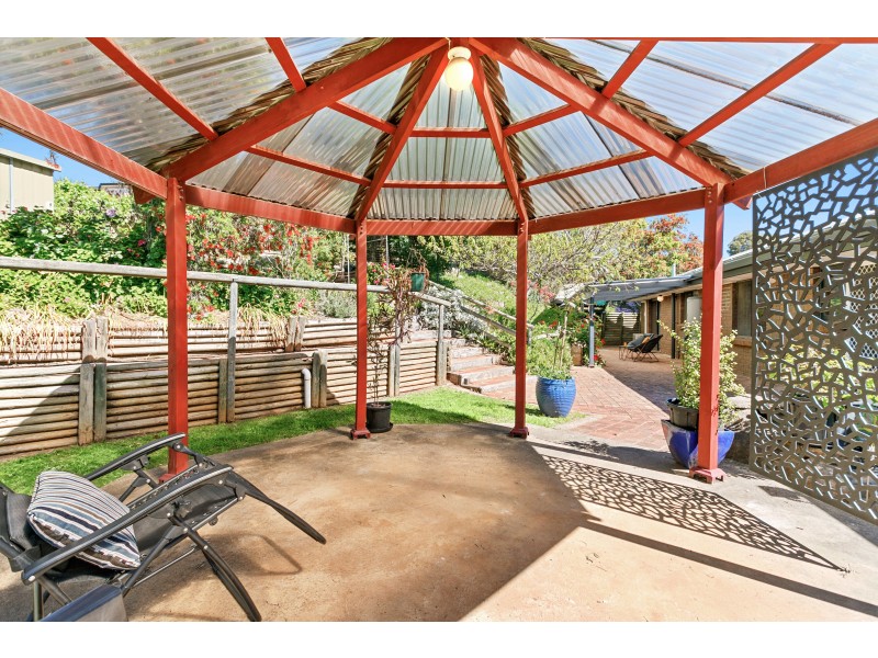 7 Stanbury Avenue, Happy Valley SA 5159