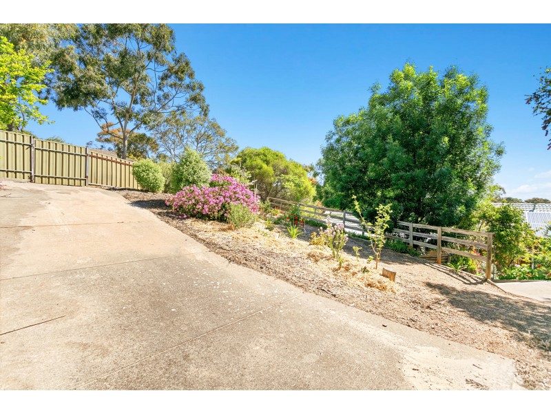 7 Stanbury Avenue, Happy Valley SA 5159