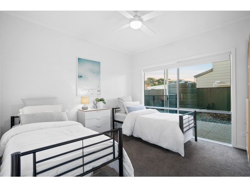 8 Ocean Street, Aldinga Beach SA 5173