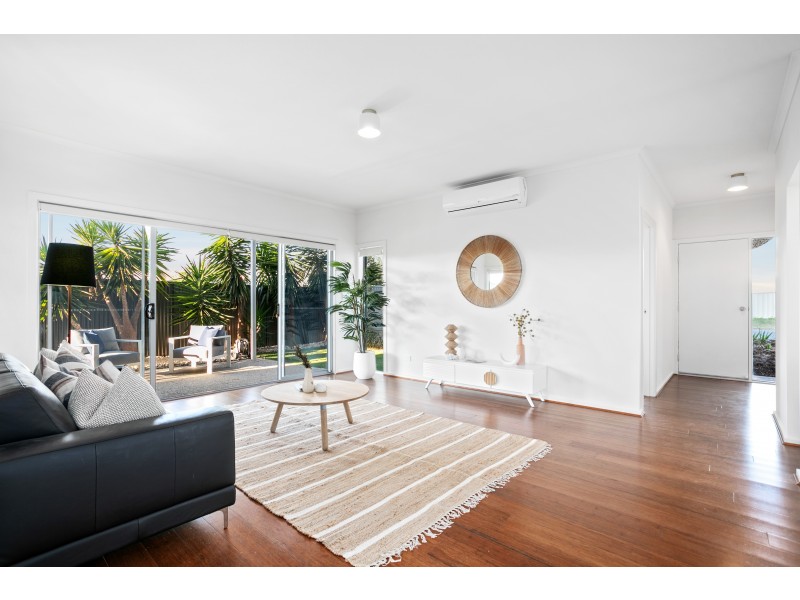 8 Ocean Street, Aldinga Beach SA 5173