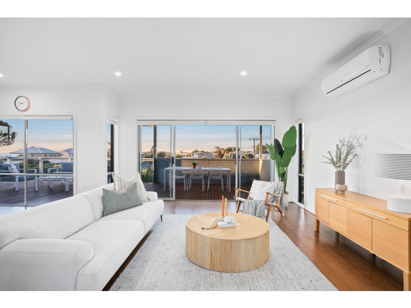 8 Ocean Street, Aldinga Beach SA 5173