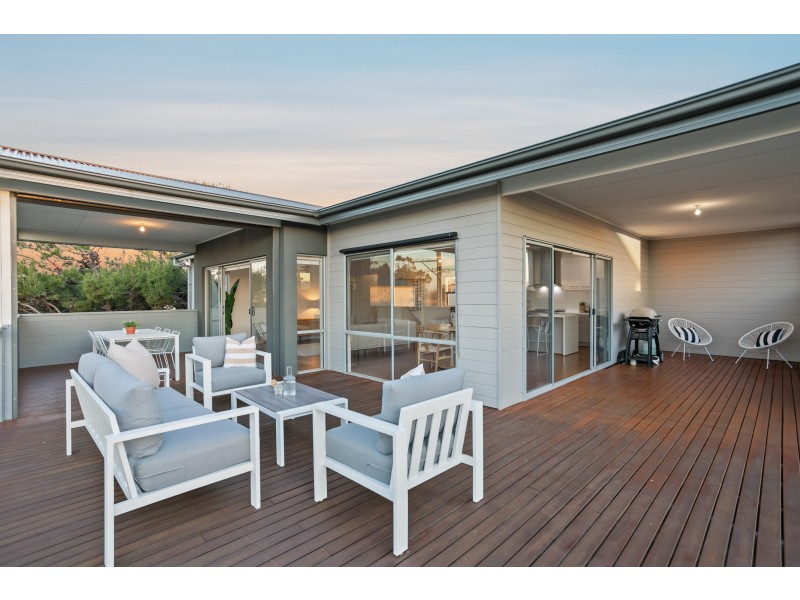 8 Ocean Street, Aldinga Beach SA 5173