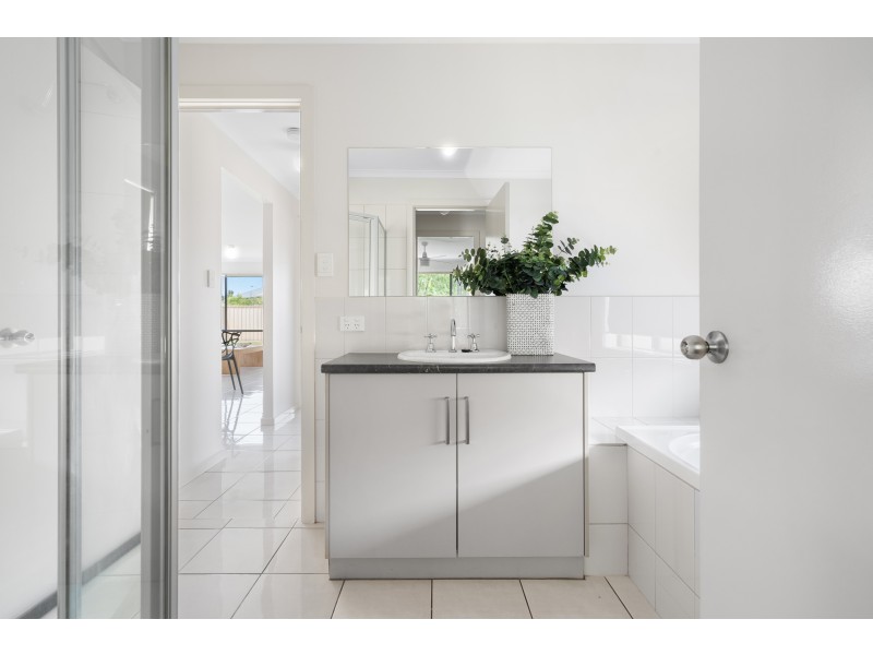 54 Basin Street, Aldinga Beach SA 5173
