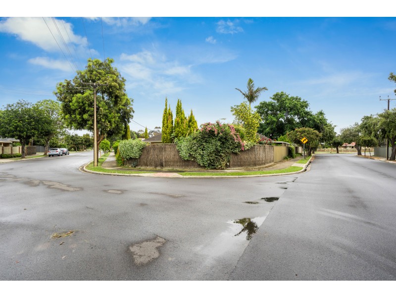 21 Huntington Avenue, Fulham SA 5024