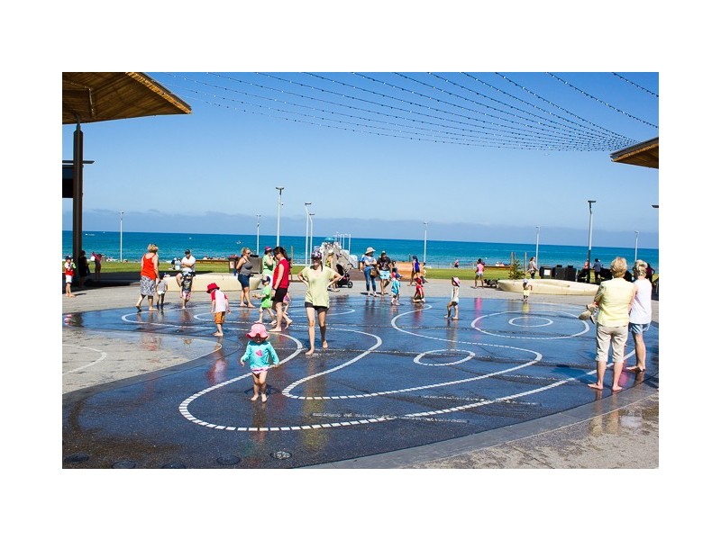 21 Huntington Avenue, Fulham SA 5024