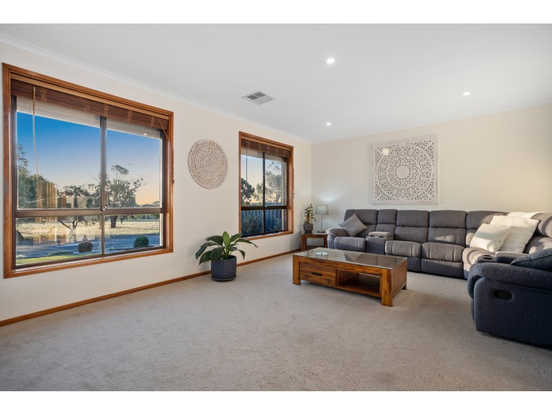 22 Brentwood Drive, Huntfield Heights SA 5163