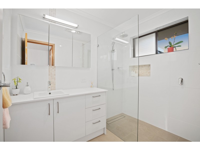 22 Brentwood Drive, Huntfield Heights SA 5163