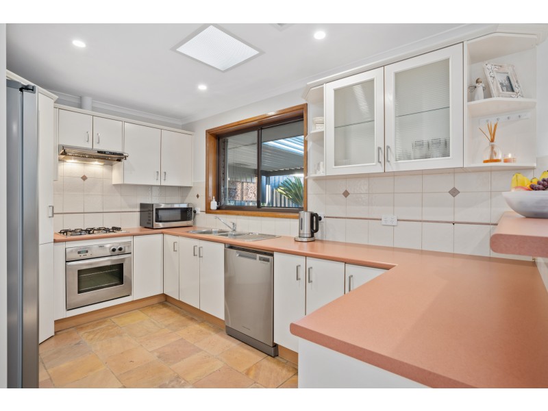 22 Brentwood Drive, Huntfield Heights SA 5163