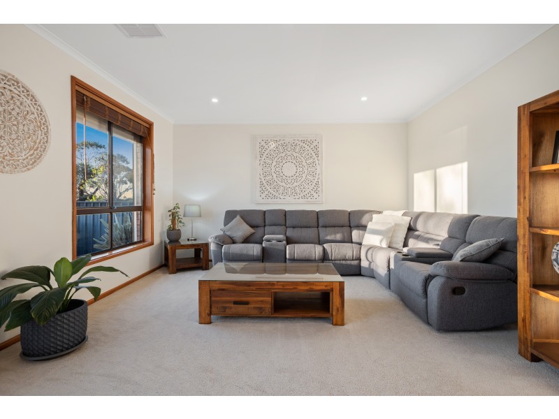 22 Brentwood Drive, Huntfield Heights SA 5163