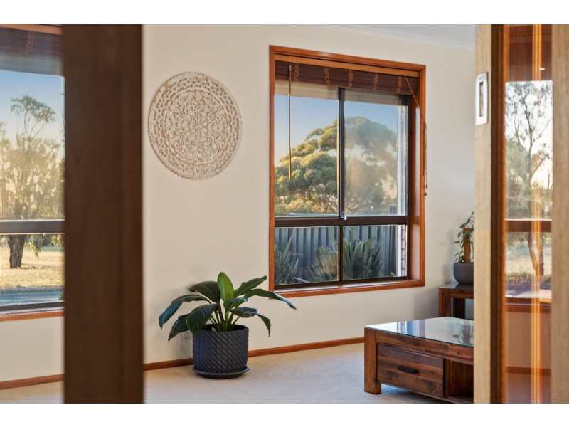 22 Brentwood Drive, Huntfield Heights SA 5163